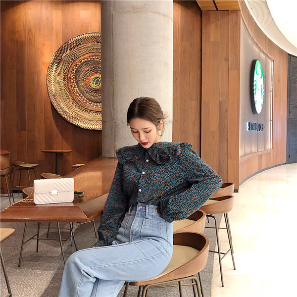 Stílusos női ing leopárd jobbos retro modellben