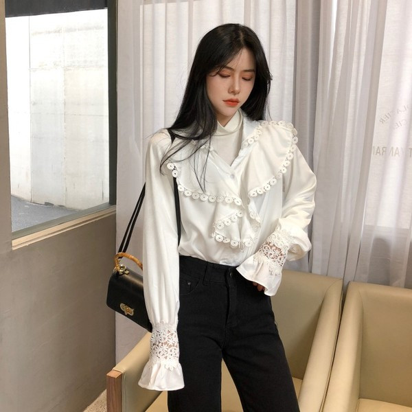 Egyedi női csipkeblúz, két színben