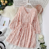 Modern női ruha szabású modell három színben