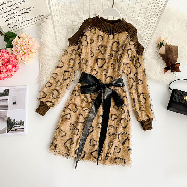 Modern női téli ruha nyitott vállú több színben