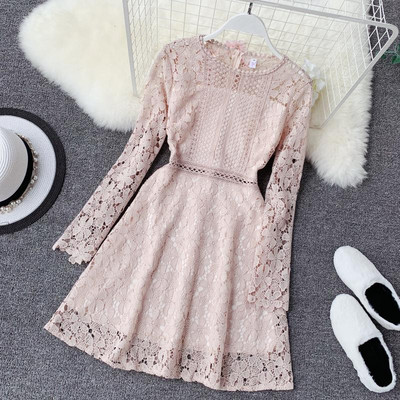 Elegáns női csipkeruha, hosszú ujjal több színben