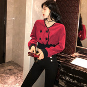 Egyedi, rövid női körút két színben