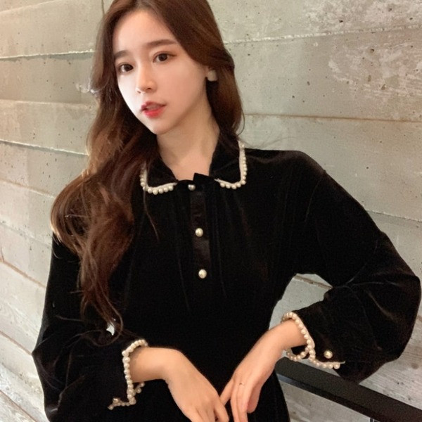 ΝΕΟ μοντέλο γυναικεία μπλούζα με βελούδο και πέρλες  δύο χρωμάτων