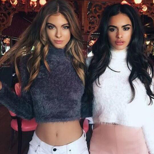 Téli női pulóver rövid modell több színben