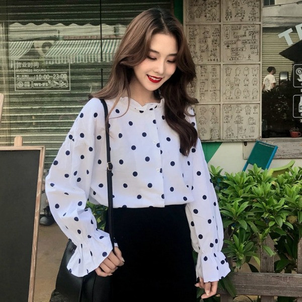 Elegáns női pöttyös blúz két színben