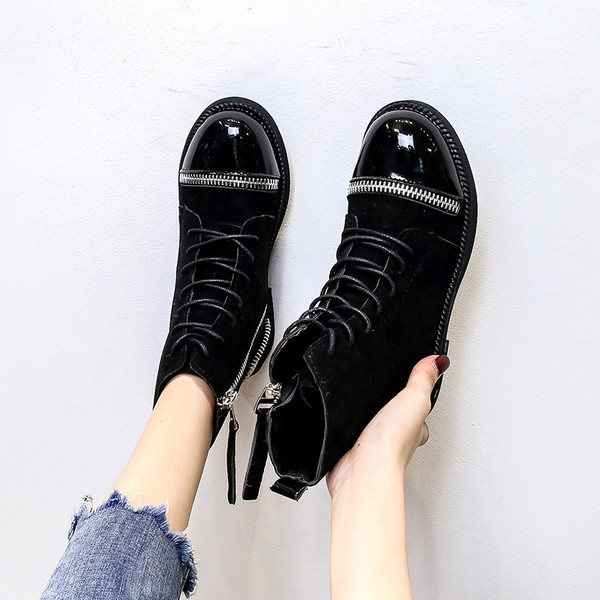 Stílusos női csizma leopárdmintával, három színben