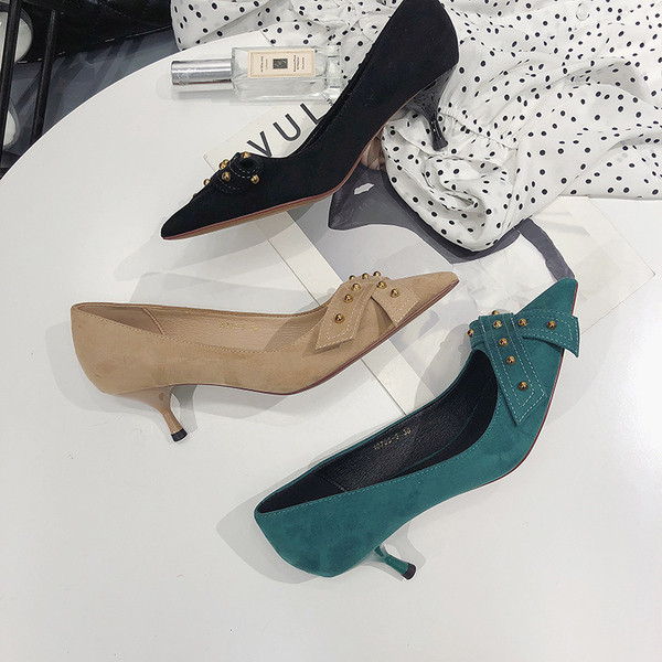 Γυναικεία μοντέρνα παπούτσια με  ψηλά τακούνια με κορδέλα σε τρία χρώματα