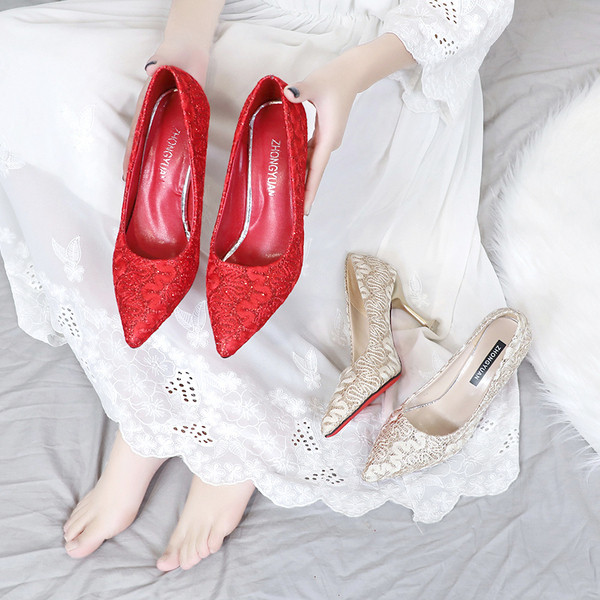 Γυναικεία  παπούτσια με ψηλό τακούνι  σε δύο χρώματα