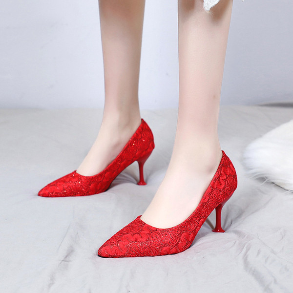 Γυναικεία  παπούτσια με ψηλό τακούνι  σε δύο χρώματα