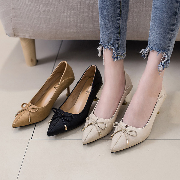 Γυναικεία  παπούτσια με ψηλό τακούνι  σε τρία χρώματα