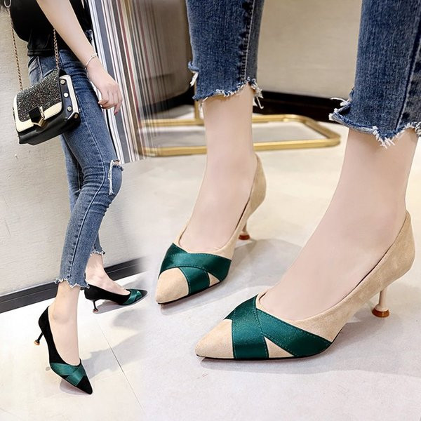 Stílusos női magas sarkú cipő két színben