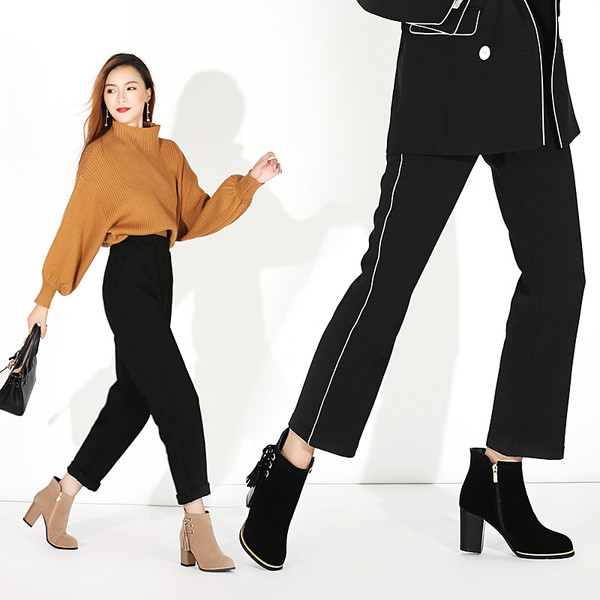 Елегантни дамски боти в два цвята на висок ток