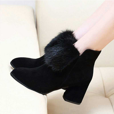 Дамски модерни боти с пух на висок ток