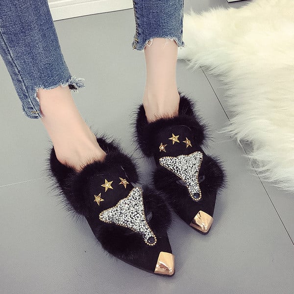 Модерни дамски обувки с пух в сив и черен цвят 