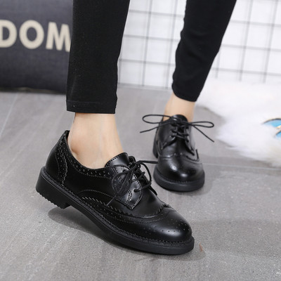 Дамски мокасини в два модела - черен цвят