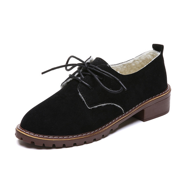 Дамски стилни обувки в три цвята с мека подплата