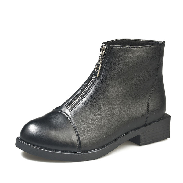 Дамски модерни боти с цип в черен цвят