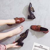 Дамски модерни обувки с катарама в два цвята