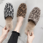 Дамски модерни есенни чехли в два цвята