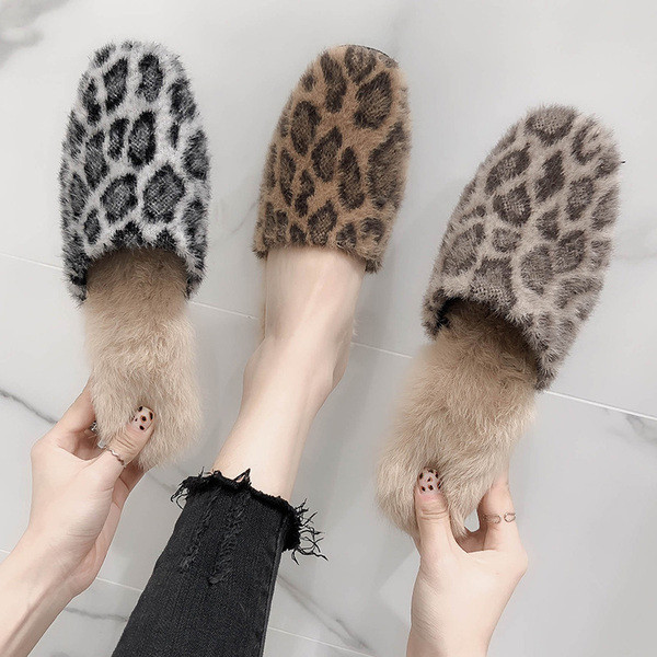 Дамски модерни есенни чехли в два цвята