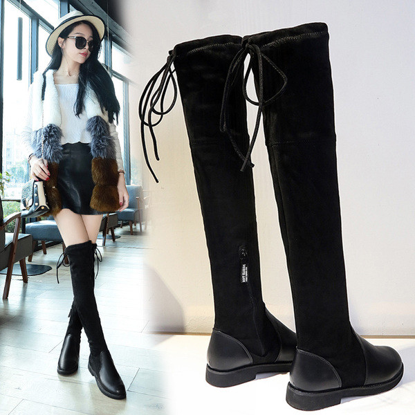 Стилни дамски високи ботуши в черен цвят