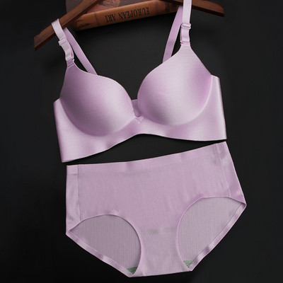 Стилен дамски комплект в няколко цвята