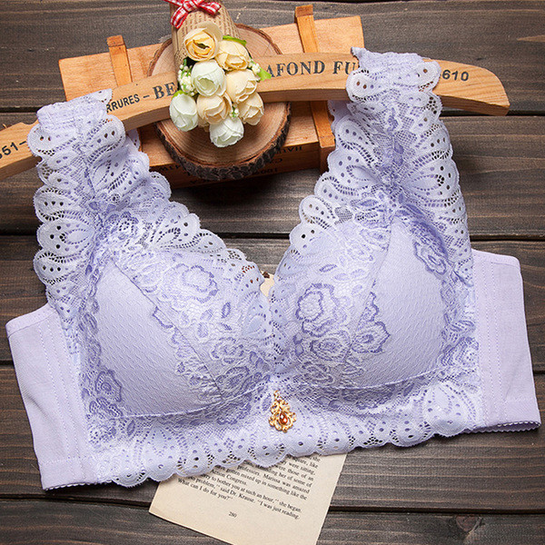 Дамски сутиен с дантела и широки презрамки в няколко цвята