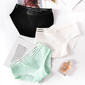 Модерни дамски бикини в няколко цвята