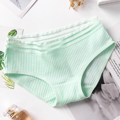 Модерни дамски бикини в няколко цвята