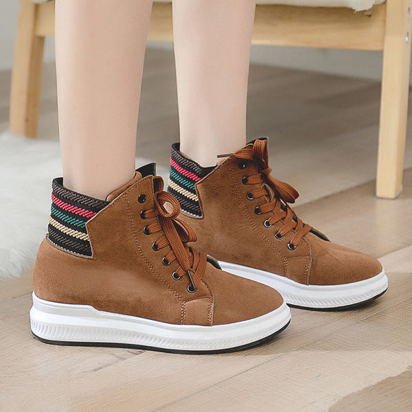 Adidasi de dama din piele intoarsa ecologica cu decor colorat in negru si maro