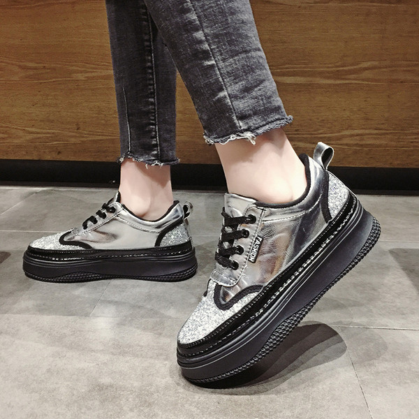 Adidasi moderni de dama cu brocart si talpa inalta in trei culori