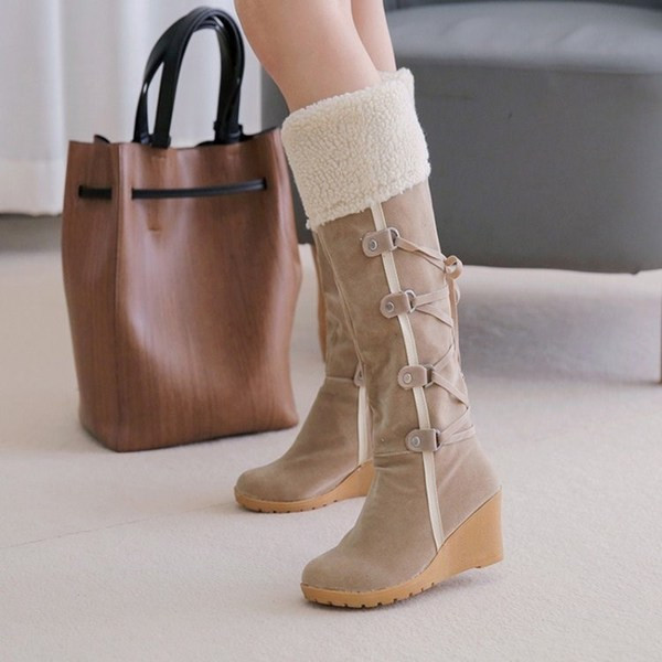 Топли зимни ботуши за зимата в три цвята