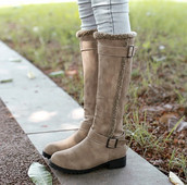 Дамски ботуши за зимата в три цвята