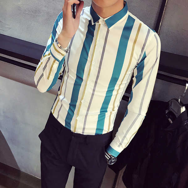 Cămașă bărbătească stilată cu dungi în două culori