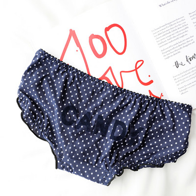 Памучни дамски бикини с десен и надпис в няколко цвята