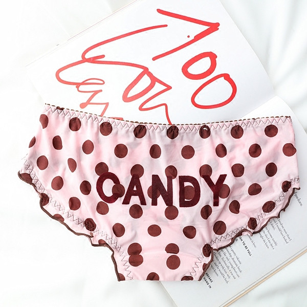 Памучни дамски бикини с десен и надпис в няколко цвята