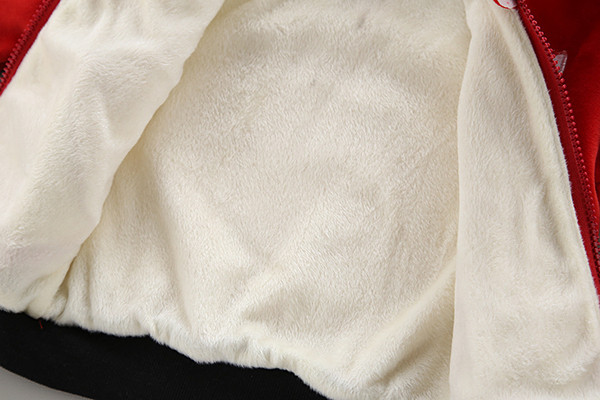 Set calduros pentru copii pentru baieti si baieti cu element 3D in trei culori