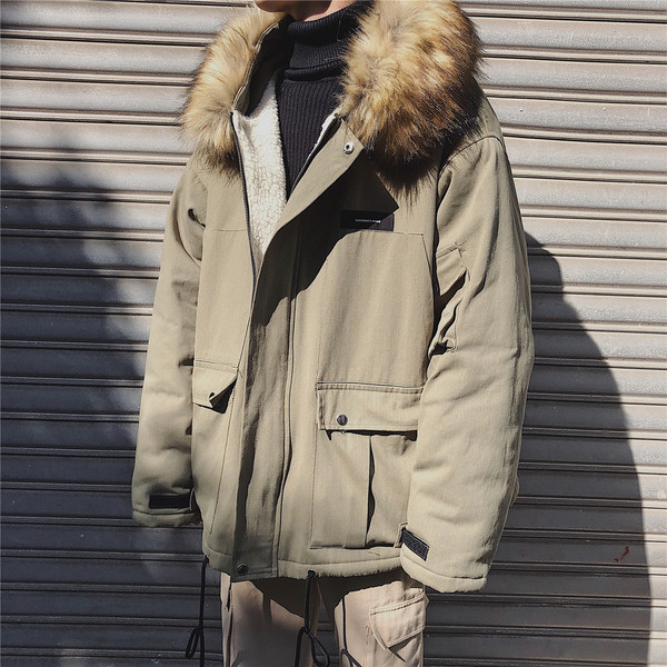 Мъжко ежедневно яке в няколко цвята с качулка с пух