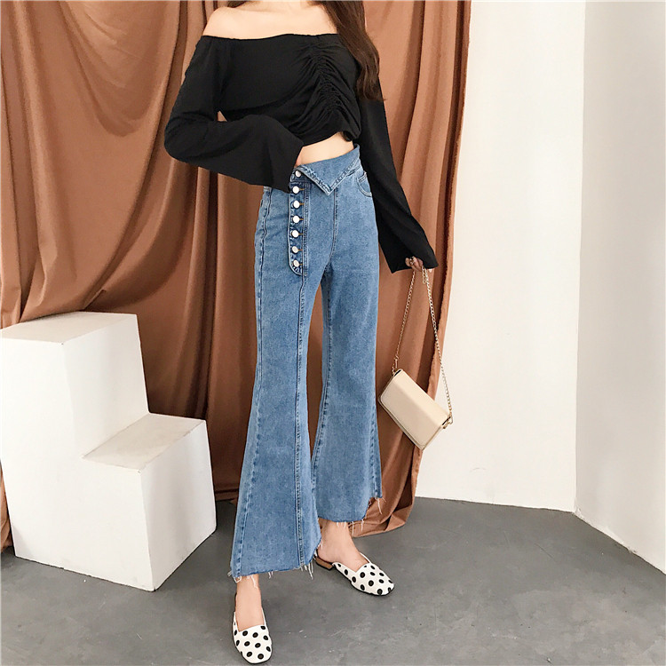 Дамски актуални дънки тип чарлстон със странични копчета 