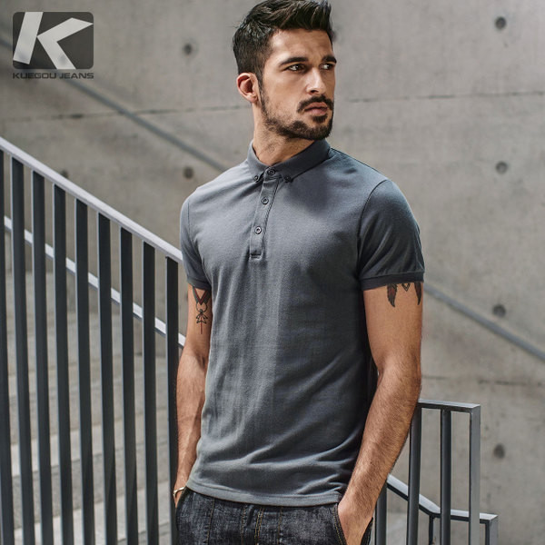 Мъжка теника с яка в бял черен и сив цвят