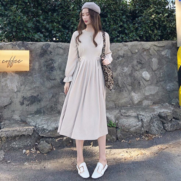 Стилна дамска рокля с еластична талия в няколко цвята