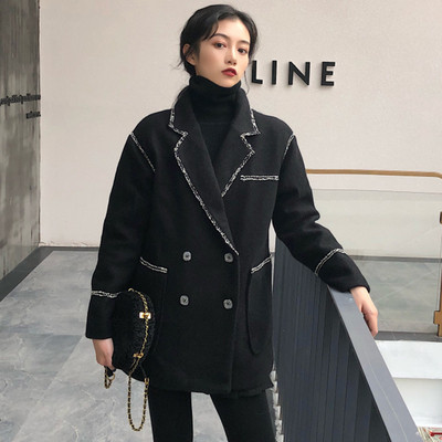 Елегантно дамско палто с V-образна яка и джобове в черен и сив цвят