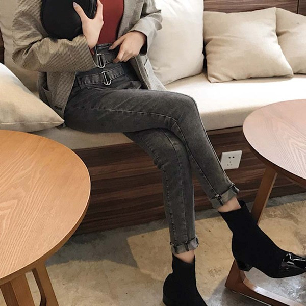 Дамски ежедневни дънки Slim модел в два цвята