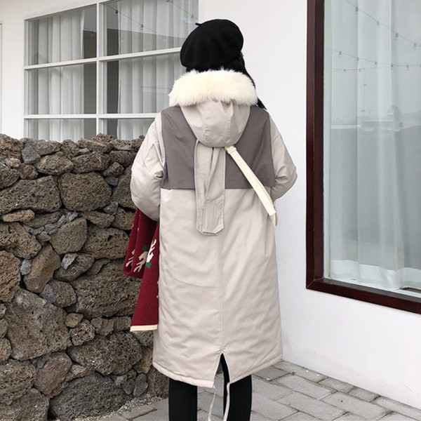 Дамско зимно яке дълъг модел с качулка в светъл цвят