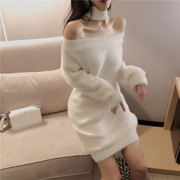 Модерна дамска зимна рокля в бял,лилав и розов цвят 