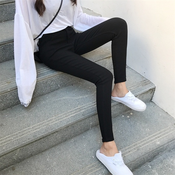 Ежедневни дамски дънки Slim модел в сив и черен цвят