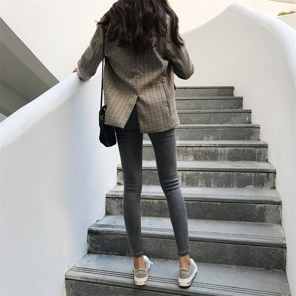 Ежедневни дамски дънки Slim модел в сив и черен цвят