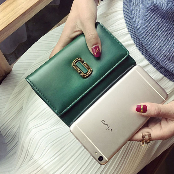 Стилен дамски портфейл от еко кожа в зелен, червен и черен цвят