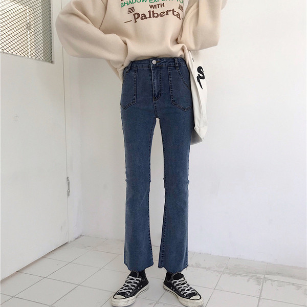 Ежедневни дамски дънки с джобове в син цвят