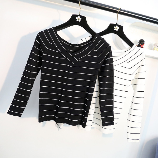 Bluză de damă modernă în dungi cu decolteu în V în două culori